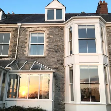 The Moorings - Just A Few Metres From The Sea! Holiday home Padstow